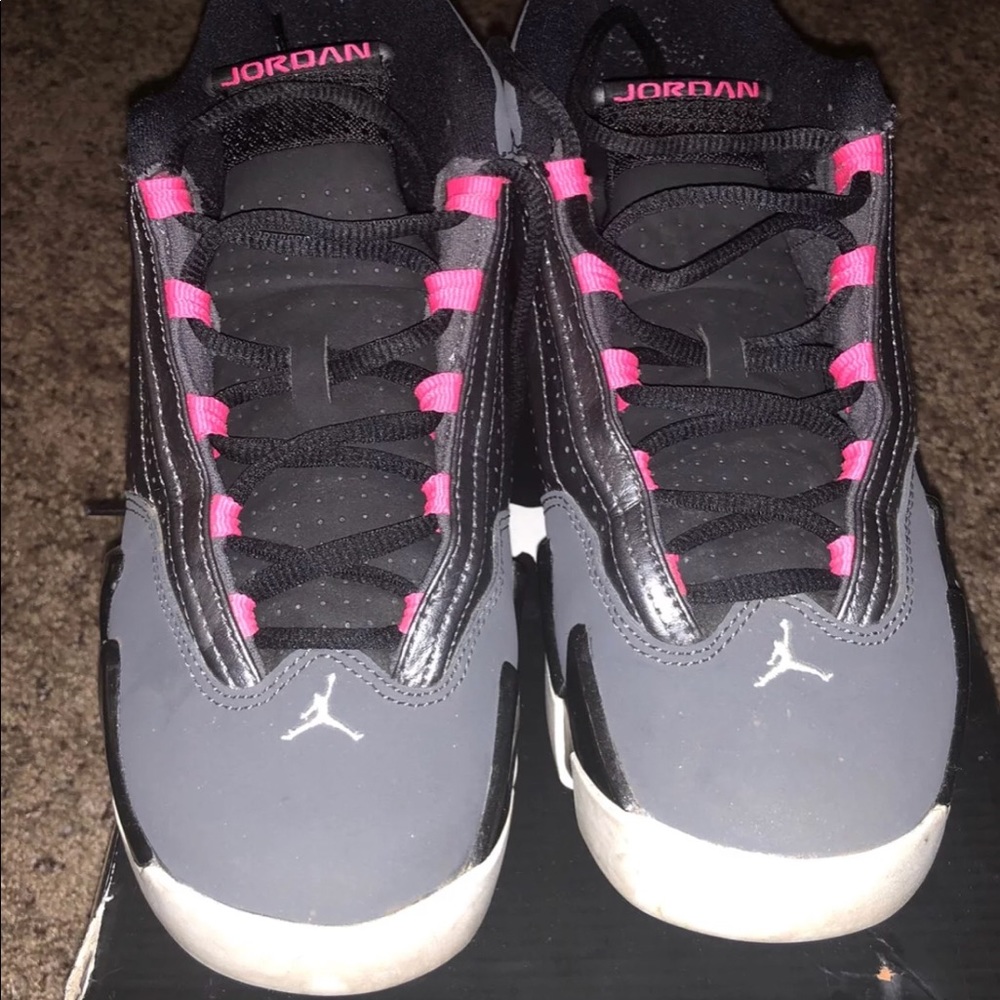 Jordan 14 Hyper Pink GS size 6.5 - Woman’s size 8